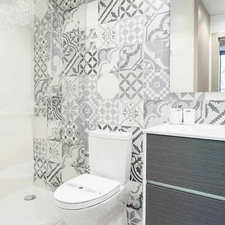 Sleep & Stay- With Balcony Bonaventura 3 *