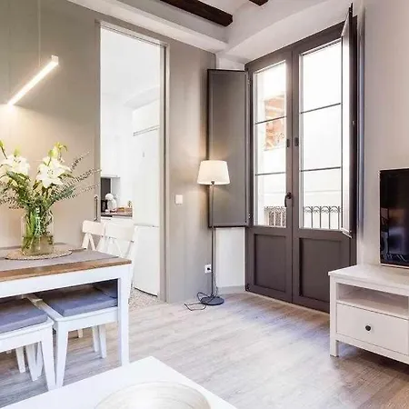 Sleep & Stay- With Balcony Bonaventura 3 * Gerona