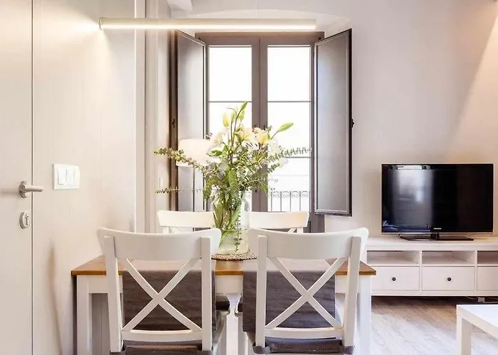 Sleep & Stay- With Balcony Bonaventura 3 *