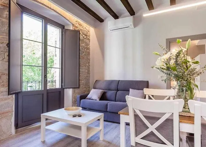 Sleep & Stay- With Balcony Bonaventura 3 Daire