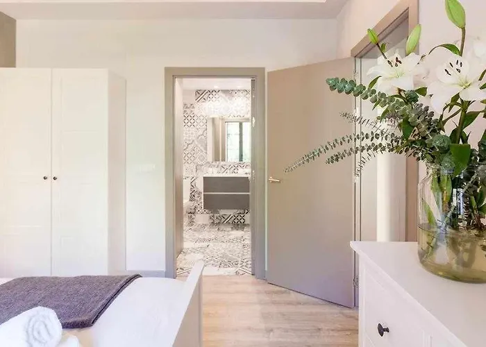 Sleep & Stay- With Balcony Bonaventura 3 Appartement